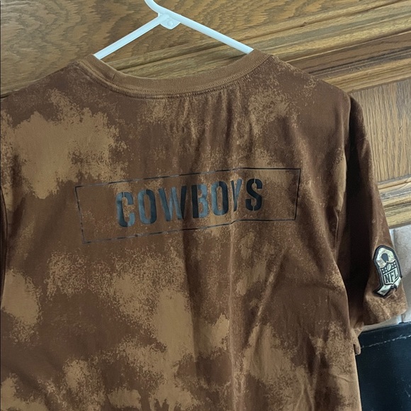 Dallas Cowboys Salute to Service Graphic T-Shirt - Picture 4 of 5